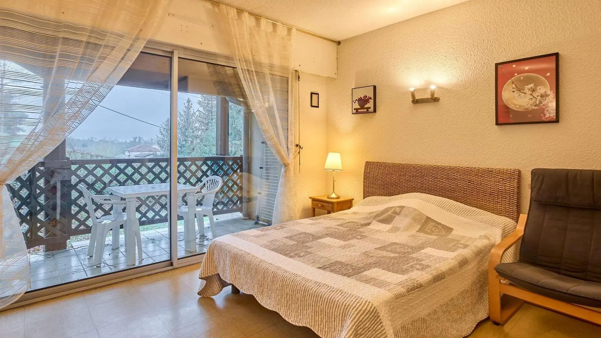 Charmant T1 Lumineux Avec Balcon Et Parking, Pour 2 Personnes - Fr-1-841-19 Barbotan-les-Thermes